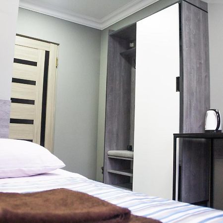 אלמטי Hotel Tahar מראה חיצוני תמונה