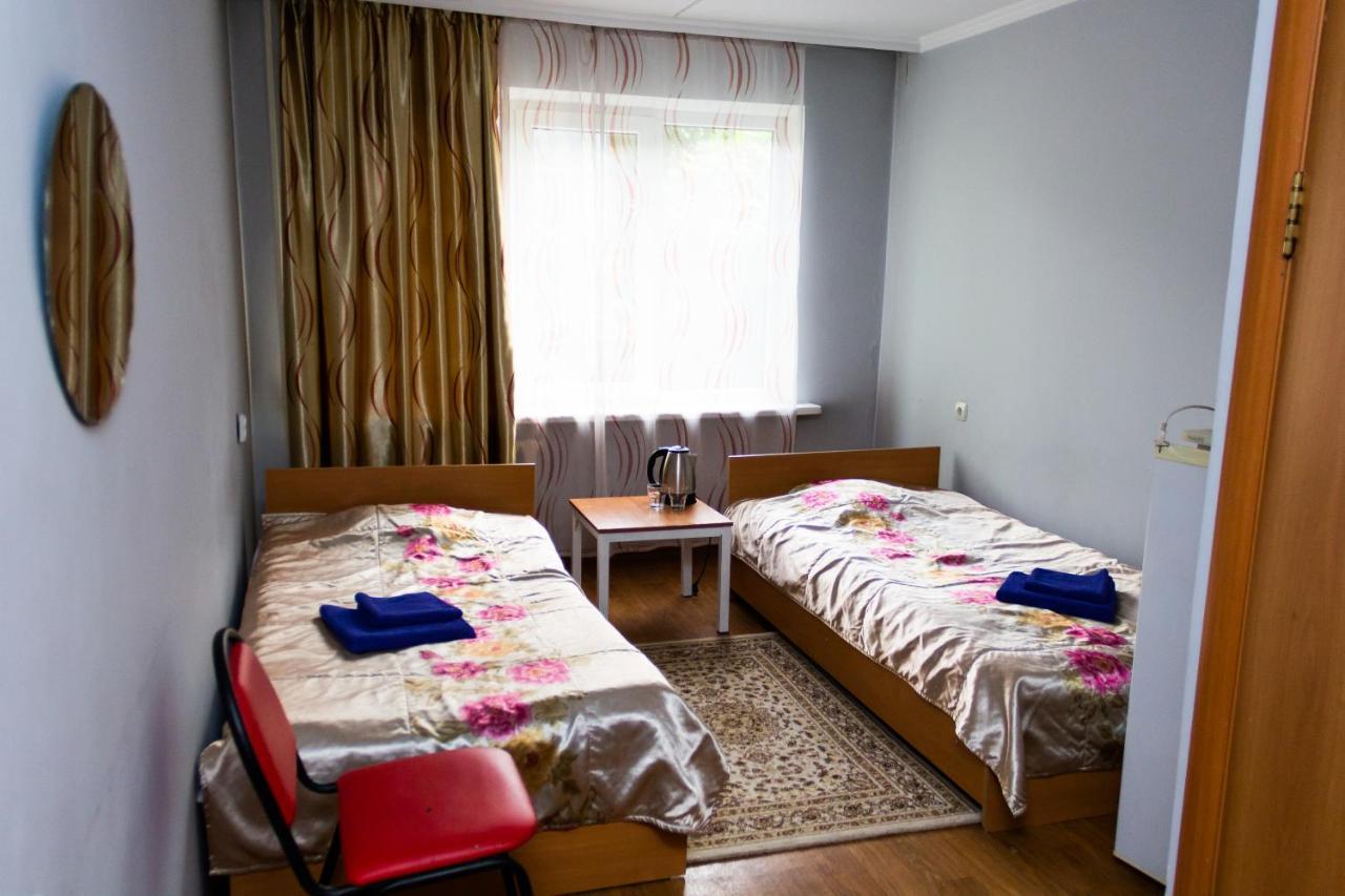 אלמטי Hotel Tahar מראה חיצוני תמונה