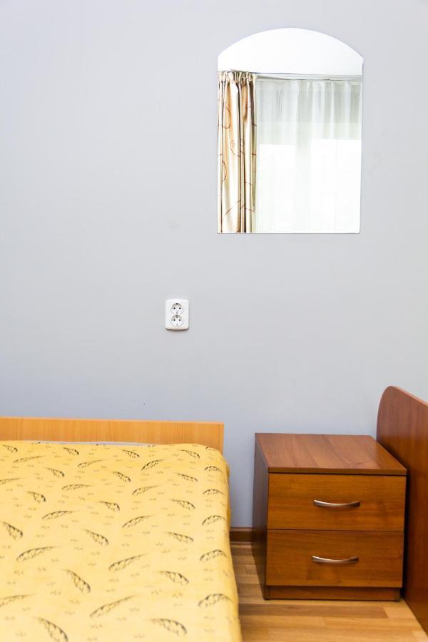 אלמטי Hotel Tahar מראה חיצוני תמונה