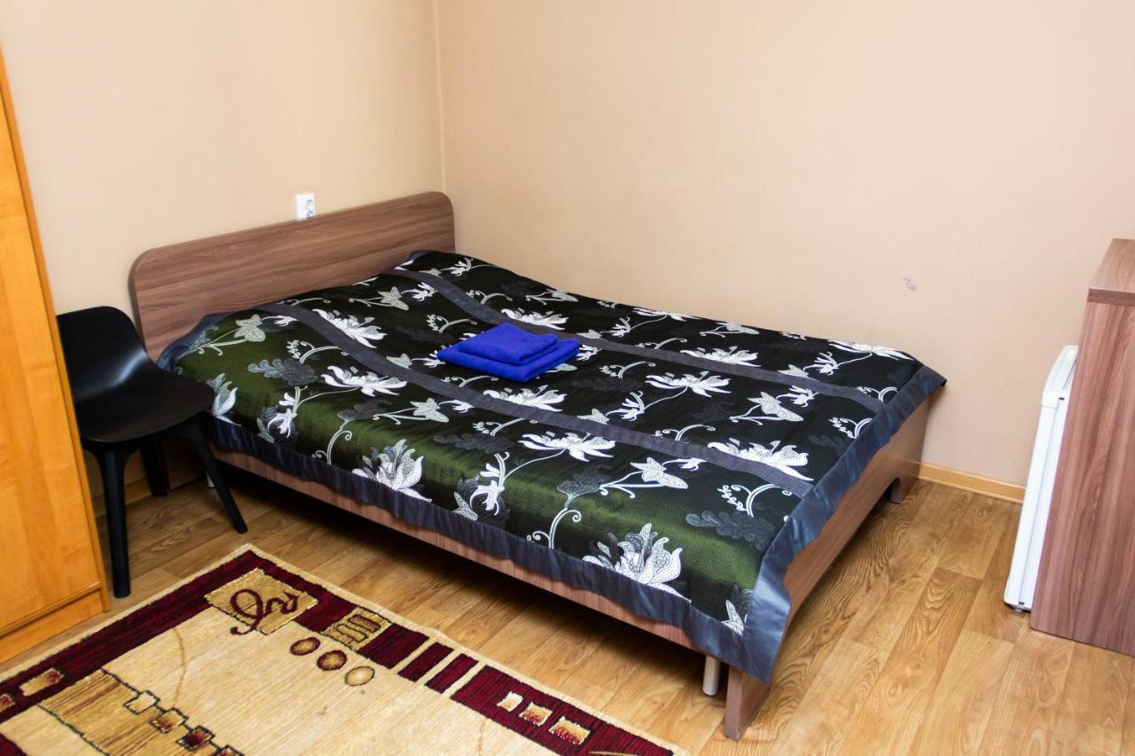 אלמטי Hotel Tahar מראה חיצוני תמונה