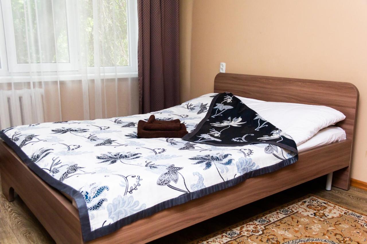 אלמטי Hotel Tahar מראה חיצוני תמונה