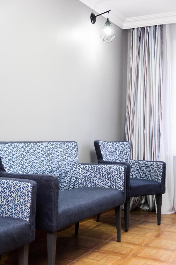 אלמטי Hotel Tahar מראה חיצוני תמונה