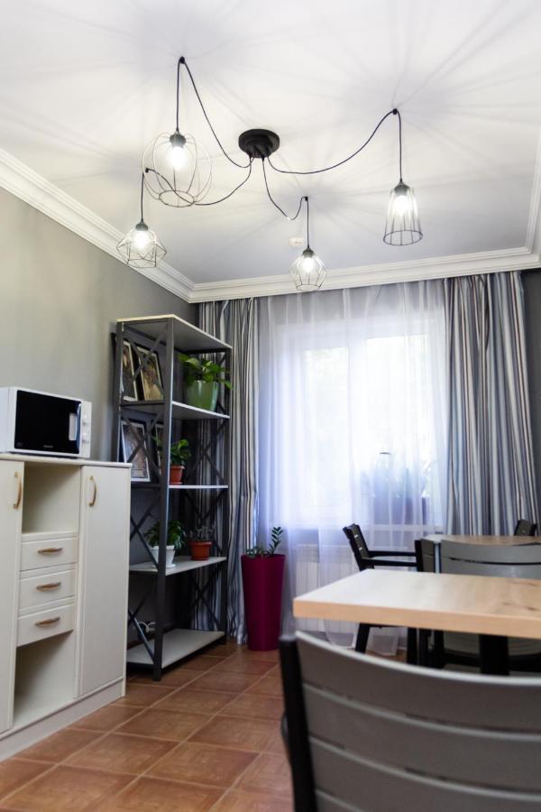 אלמטי Hotel Tahar מראה חיצוני תמונה
