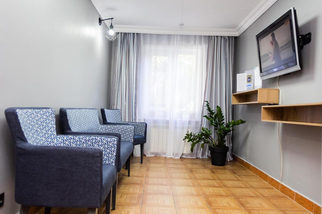 אלמטי Hotel Tahar מראה חיצוני תמונה