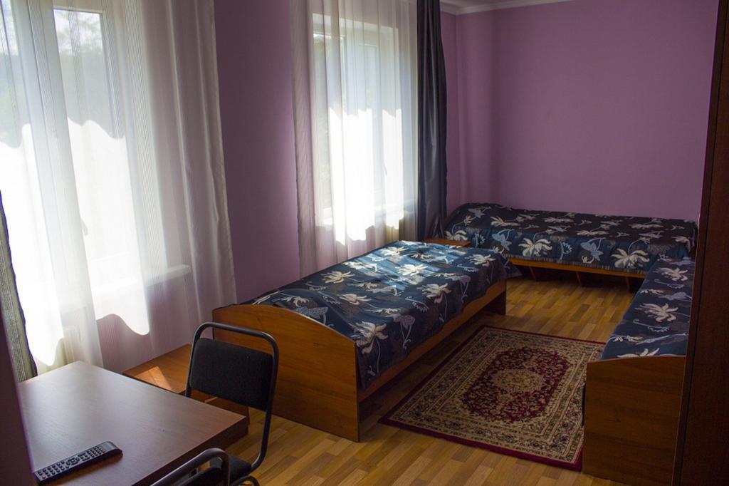 אלמטי Hotel Tahar חדר תמונה